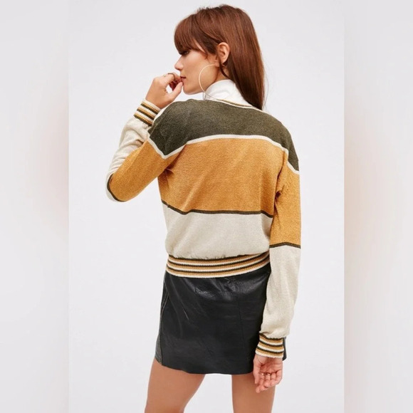 FREE PEOPLE NWOT Gold Dust Pullover‎ Top in Moss - Picture 2 of 10